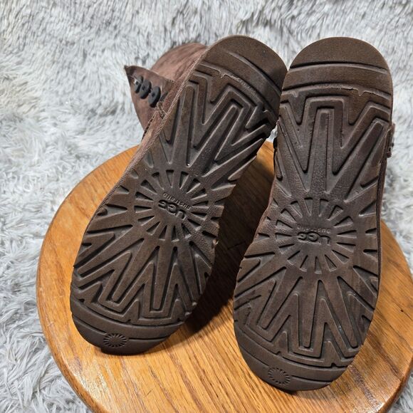 Ugg Australia  Lo Pro Button Fold Over Womens Size 7 Brown Leather Winter Boots - Picture 8 of 9